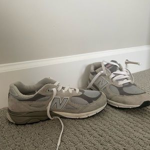 NEW BALANCE 990, youth size 7